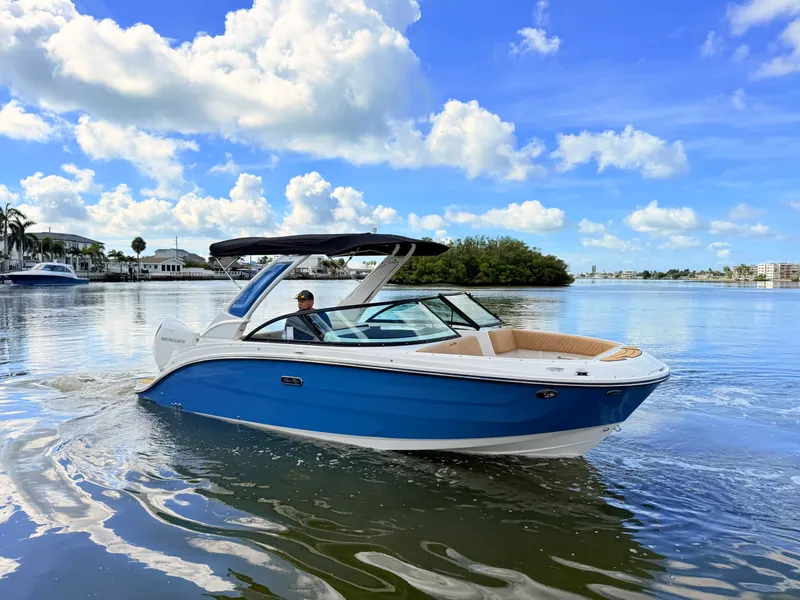Slide: The Image of Sea Ray SDX 230 Outboard 2027 - 8
