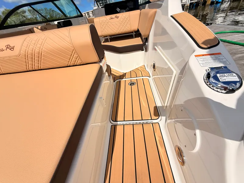 Slide: The Image of Sea Ray SDX 230 Outboard 2027 - 20
