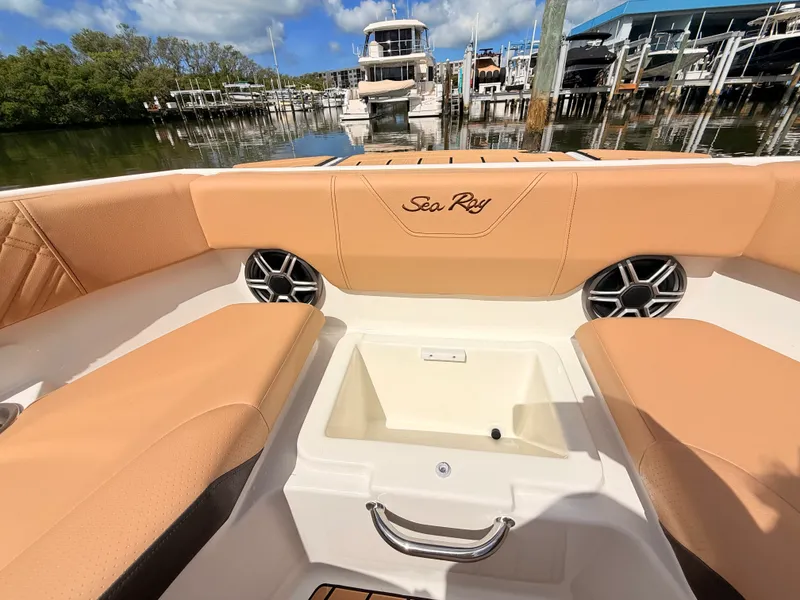 Slide: The Image of Sea Ray SDX 230 Outboard 2027 - 56