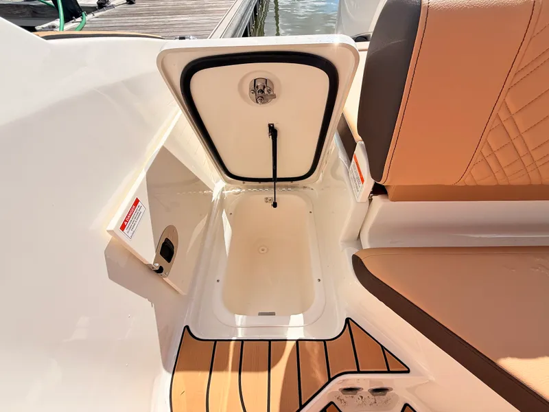 Slide: The Image of Sea Ray SDX 230 Outboard 2027 - 23