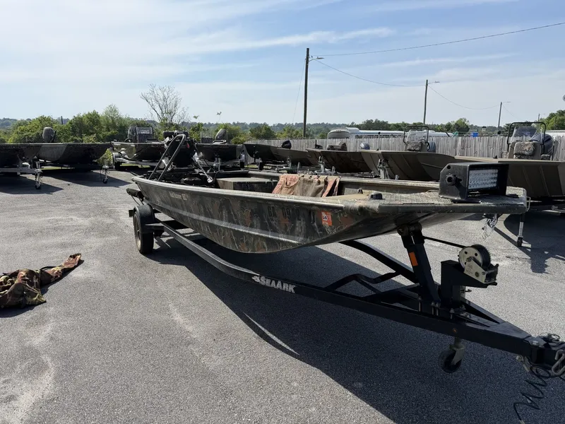 Slide: The Image of SeaArk Mud Runner 180 2023 - 5