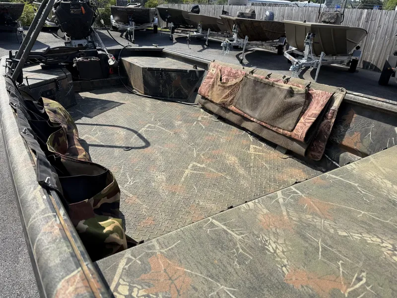 Slide: The Image of SeaArk Mud Runner 180 2023 - 8