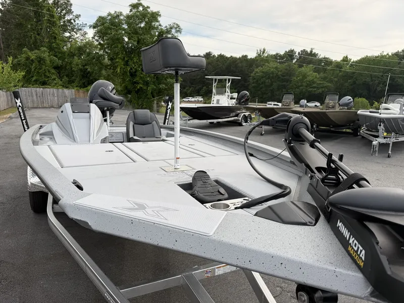 Slide: The Image of Xpress Hyper-Lift Bass Series H20 BASS 2026 - 4