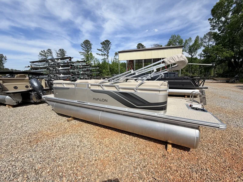 Slide: The Image of Avalon VLS 21 QUAD LOUNGER-115HP 2026 - 4