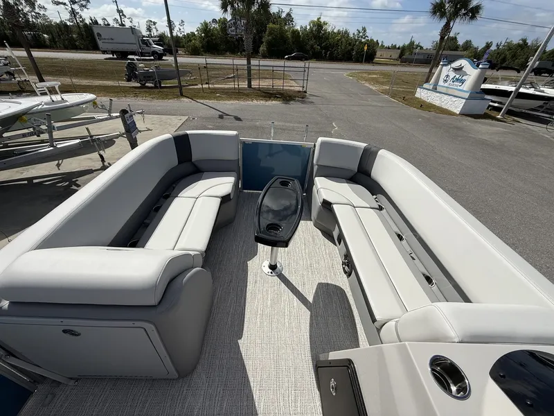 Slide: The Image of SunCatcher Select Series 22RC-YAMAHA VF115 SHO 2026 - 10