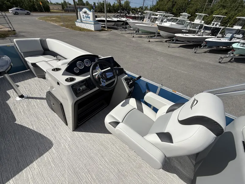 Slide: The Image of SunCatcher Select Series 22RC-YAMAHA VF115 SHO 2026 - 7