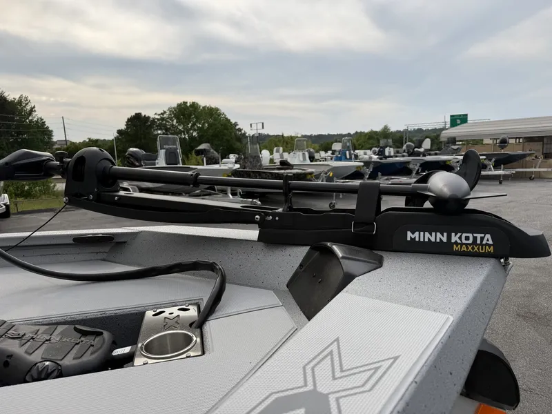 Slide: The Image of Xpress Hyper-Lift Bass Series H20 BASS 2026 - 3