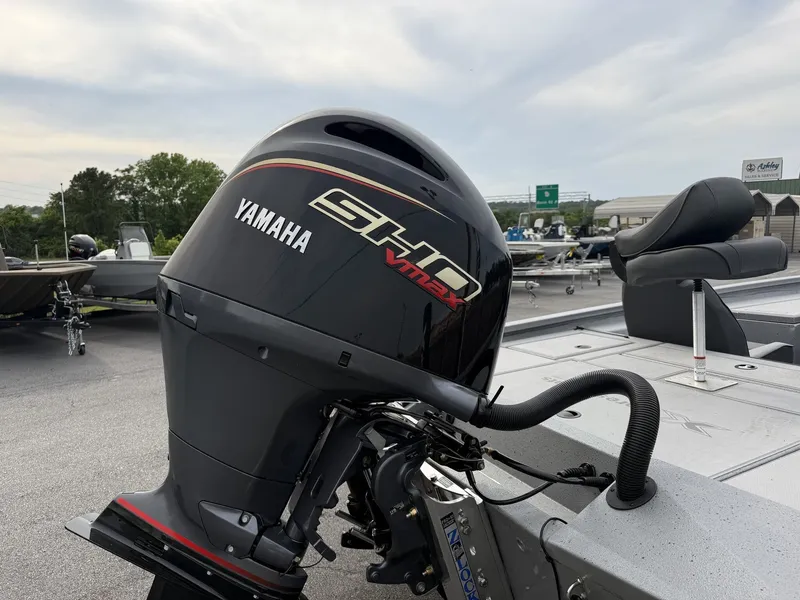 Slide: The Image of Xpress Hyper-Lift Bass Series H20 BASS 2026 - 6