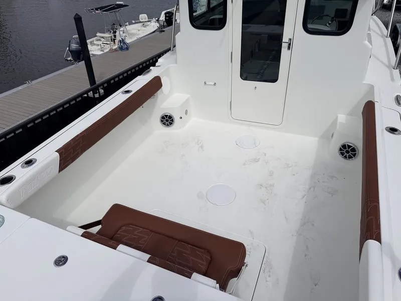 Slide: The Image of Parker Marine 227 Explorer WITH AC AND SEAKEEPER RIDE 2026 - 5