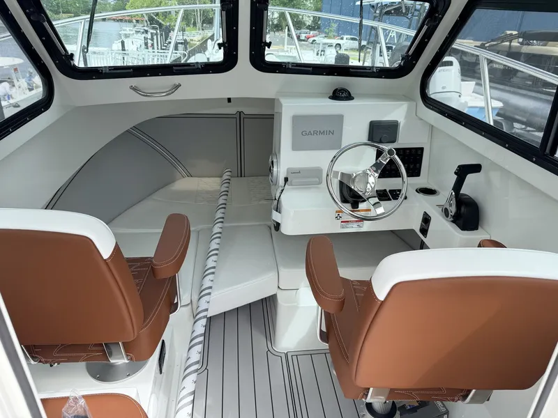 Slide: The Image of Parker Marine 227 Explorer WITH AC AND SEAKEEPER RIDE 2026 - 11