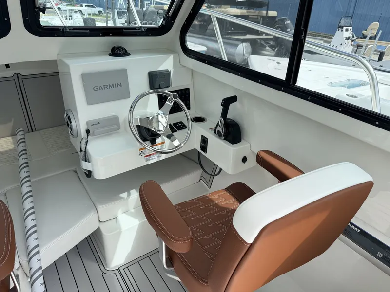 Slide: The Image of Parker Marine 227 Explorer WITH AC AND SEAKEEPER RIDE 2026 - 8