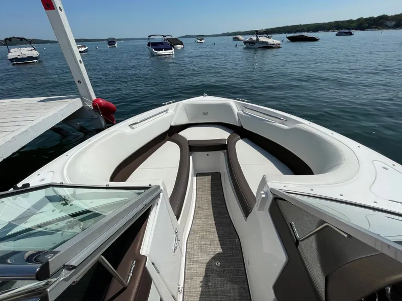 Slide: The Image of Cobalt 220S 2023 - 211