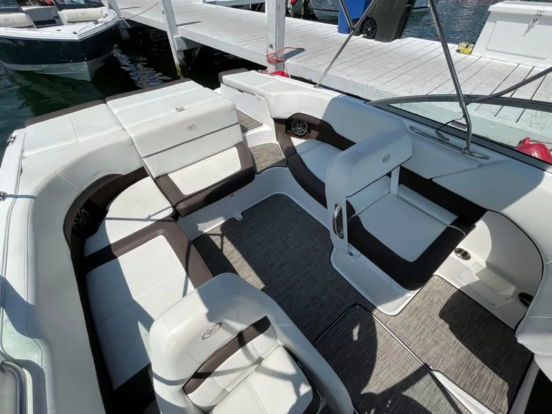 Slide: The Image of Cobalt 220S 2023 - 250