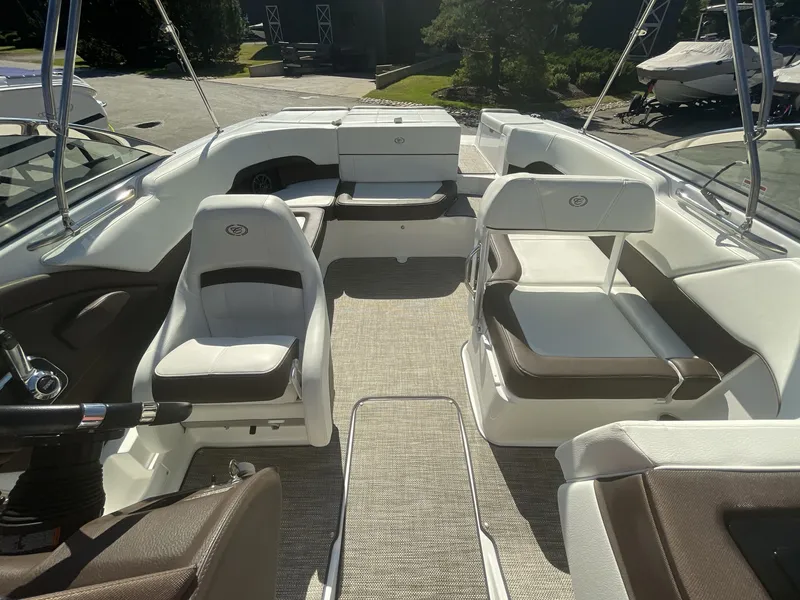 Slide: The Image of Cobalt 220S 2023 - 257