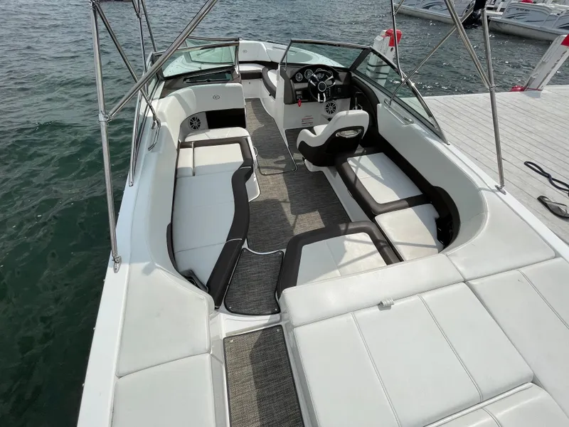 Slide: The Image of Cobalt 220S 2024 - 307