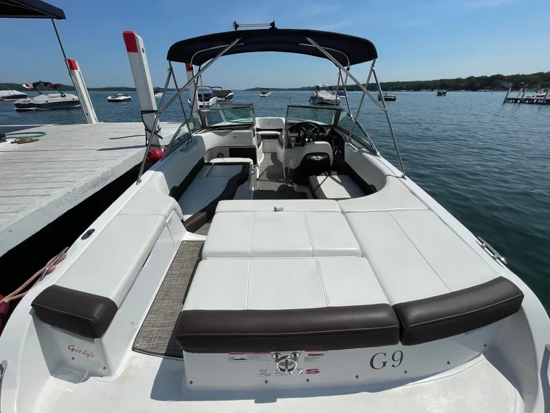 Slide: The Image of Cobalt 220S 2023 - 212