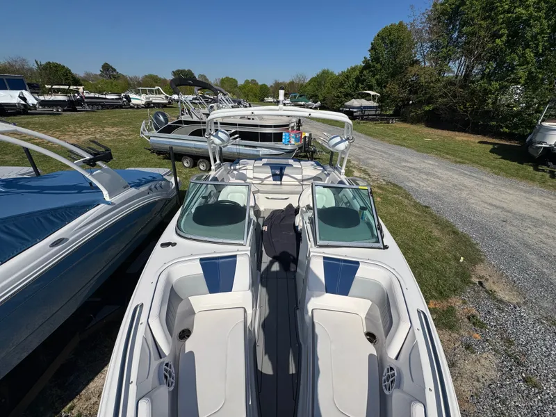 Slide: The Image of Chaparral 23 Surf 2021 - 30