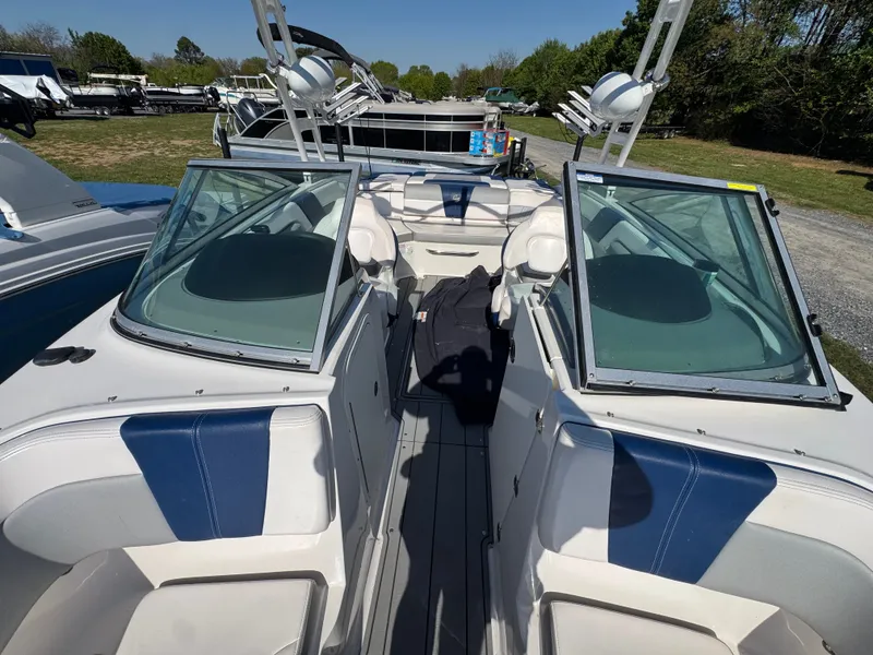 Slide: The Image of Chaparral 23 Surf 2021 - 29