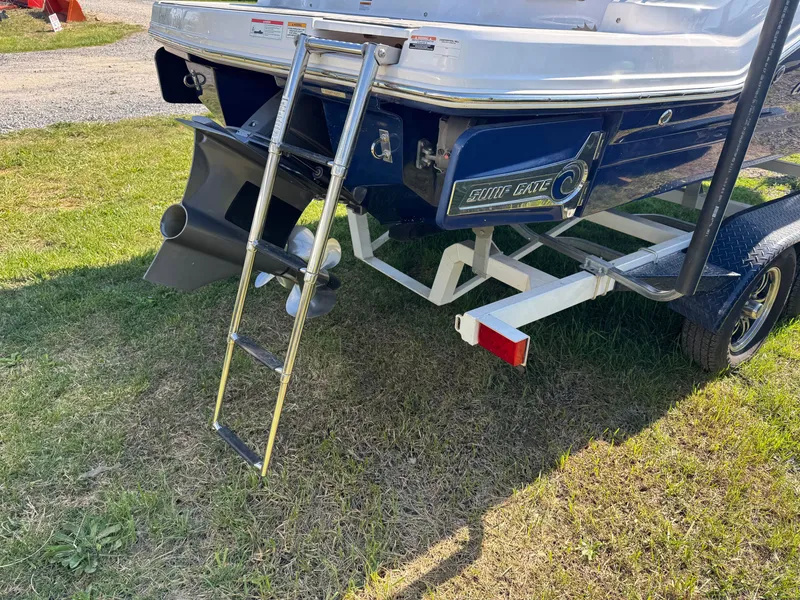 Slide: The Image of Chaparral 23 Surf 2021 - 14