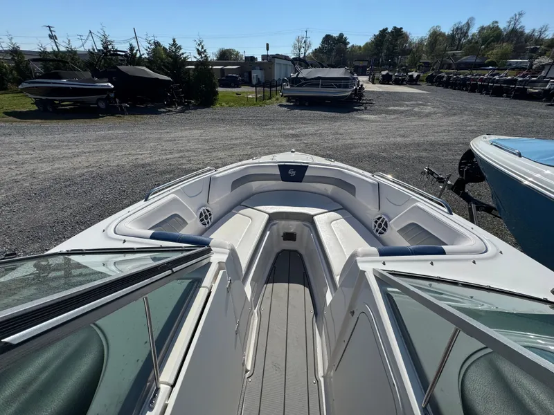 Slide: The Image of Chaparral 23 Surf 2021 - 33