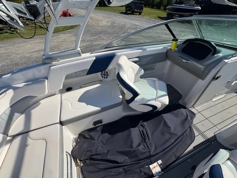 Slide: The Image of Chaparral 23 Surf 2021 - 20