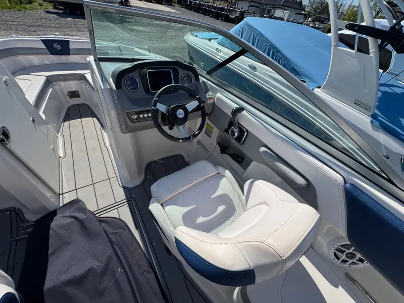 Slide: The Image of Chaparral 23 Surf 2021 - 17