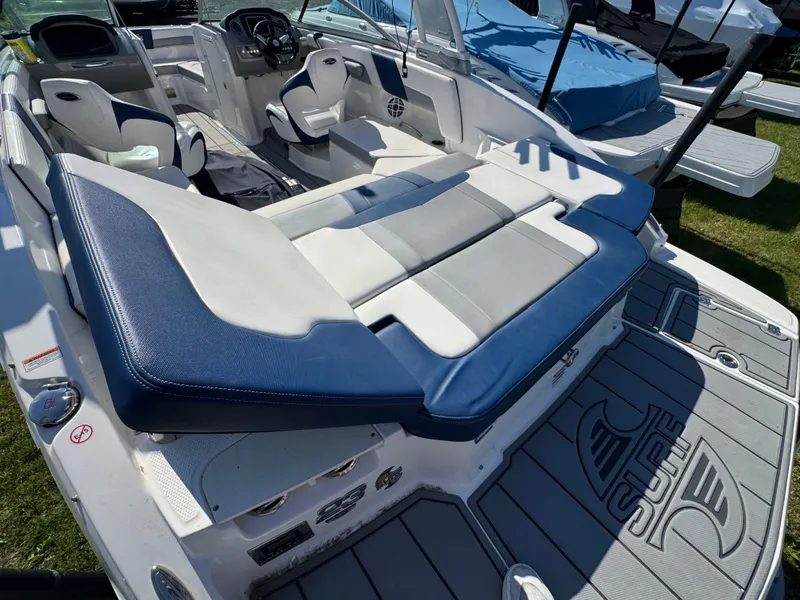 Slide: The Image of Chaparral 23 Surf 2021 - 24