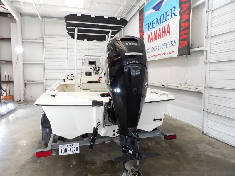 Slide: The Image of Mako Pro Skiff 19 CC 2017 - 8
