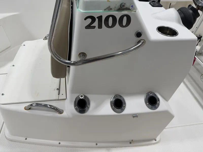 Slide: The Image of Sailfish 2100CC BAY 2013 - 21