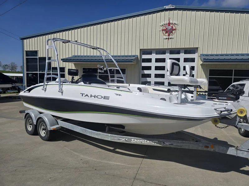 The Image of Tahoe 215xi 2017 - 1