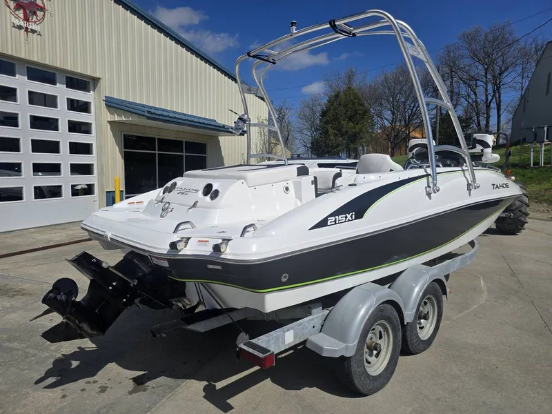 Slide: The Image of Tahoe 215xi 2017 - 3