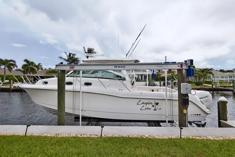 Slide: The Image of Boston Whaler 345 CONQUEST 2018 - 14