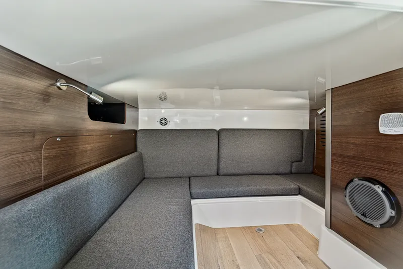 Slide: The Image of Boston Whaler 345 CONQUEST 2018 - 85