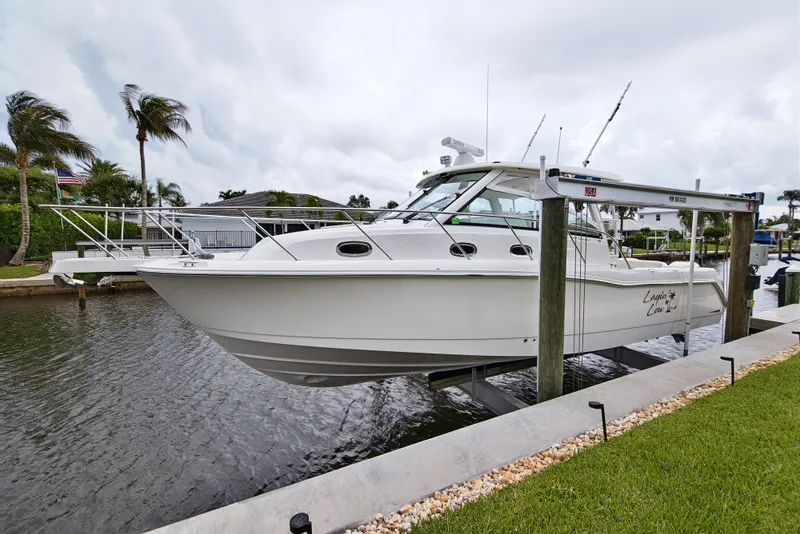 Slide: The Image of Boston Whaler 345 CONQUEST 2018 - 13