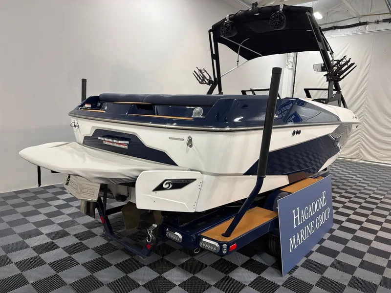 Slide: The Image of 2021 Axis A22 boat in Hagadone Marine Group showroom. - 3