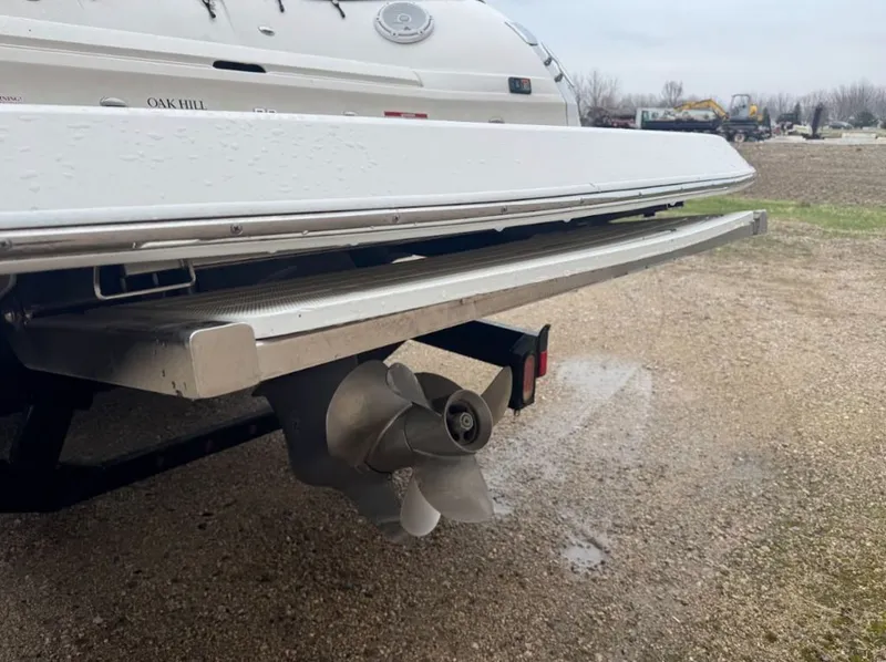 Slide: The Image of Regal 2800 Bowrider 2017 - 13