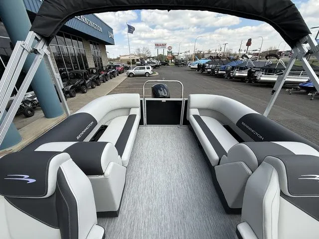 Slide: The Image of Bennington 22SSR TriToon Pontoon 2026 - 22
