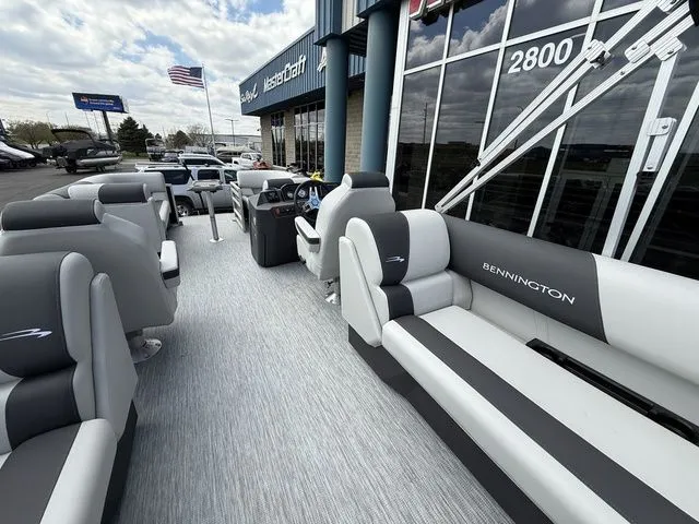 Slide: The Image of Bennington 22SSR TriToon Pontoon 2026 - 25