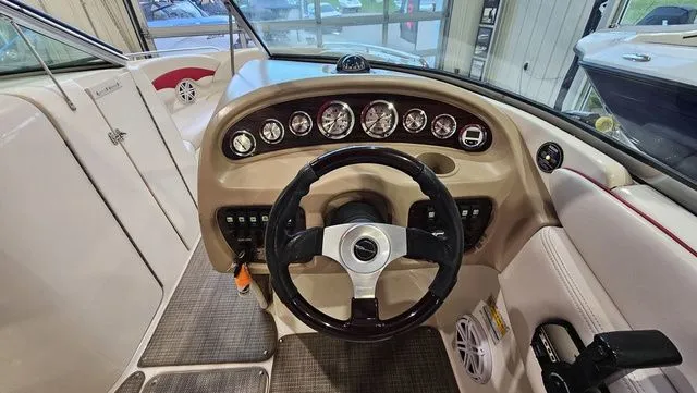 Slide: The Image of Chaparral 230 SSi 2000 - 11