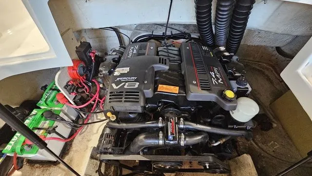 Slide: The Image of Chaparral 230 SSi 2000 - 22