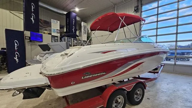 Slide: The Image of Chaparral 230 SSi 2000 - 3