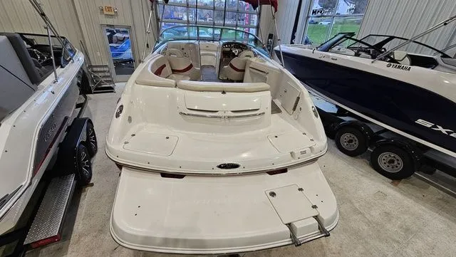 Slide: The Image of Chaparral 230 SSi 2000 - 4