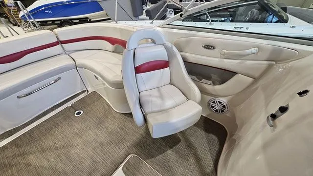 Slide: The Image of Chaparral 230 SSi 2000 - 8