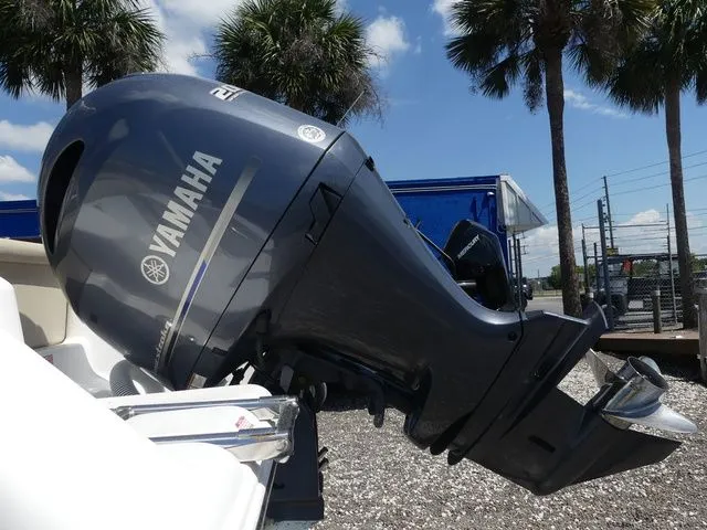 Slide: The Image of Tidewater 220 LXF 2021 - 11