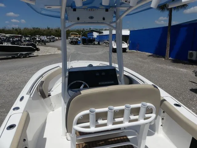 Slide: The Image of Tidewater 220 LXF 2021 - 15