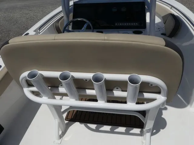 Slide: The Image of Tidewater 220 LXF 2021 - 26