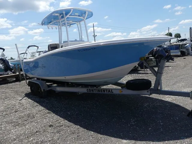 Slide: The Image of Tidewater 220 LXF 2021 - 3