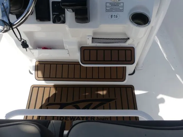 Slide: The Image of Tidewater 220 LXF 2021 - 30