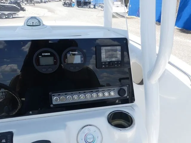 Slide: The Image of Tidewater 220 LXF 2021 - 33