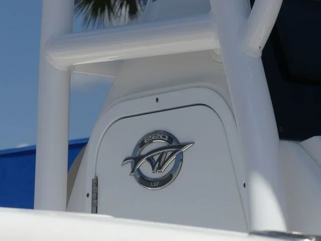 Slide: The Image of Tidewater 220 LXF 2021 - 8